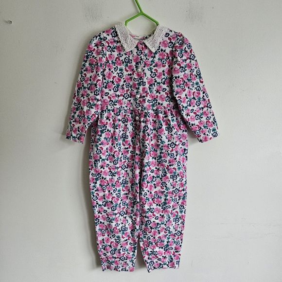 VTG Jet Set Floral Romper Jumper Long Sleeve. Fake pearl button. Lace collar. - Picture 2 of 8